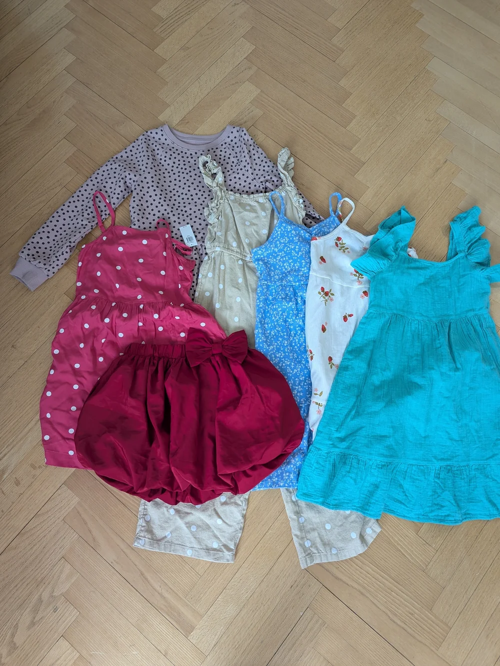 Old Navy Girls Dresses and Rompers in Turquoise, Red, Pink, Blue, Cream, Beige